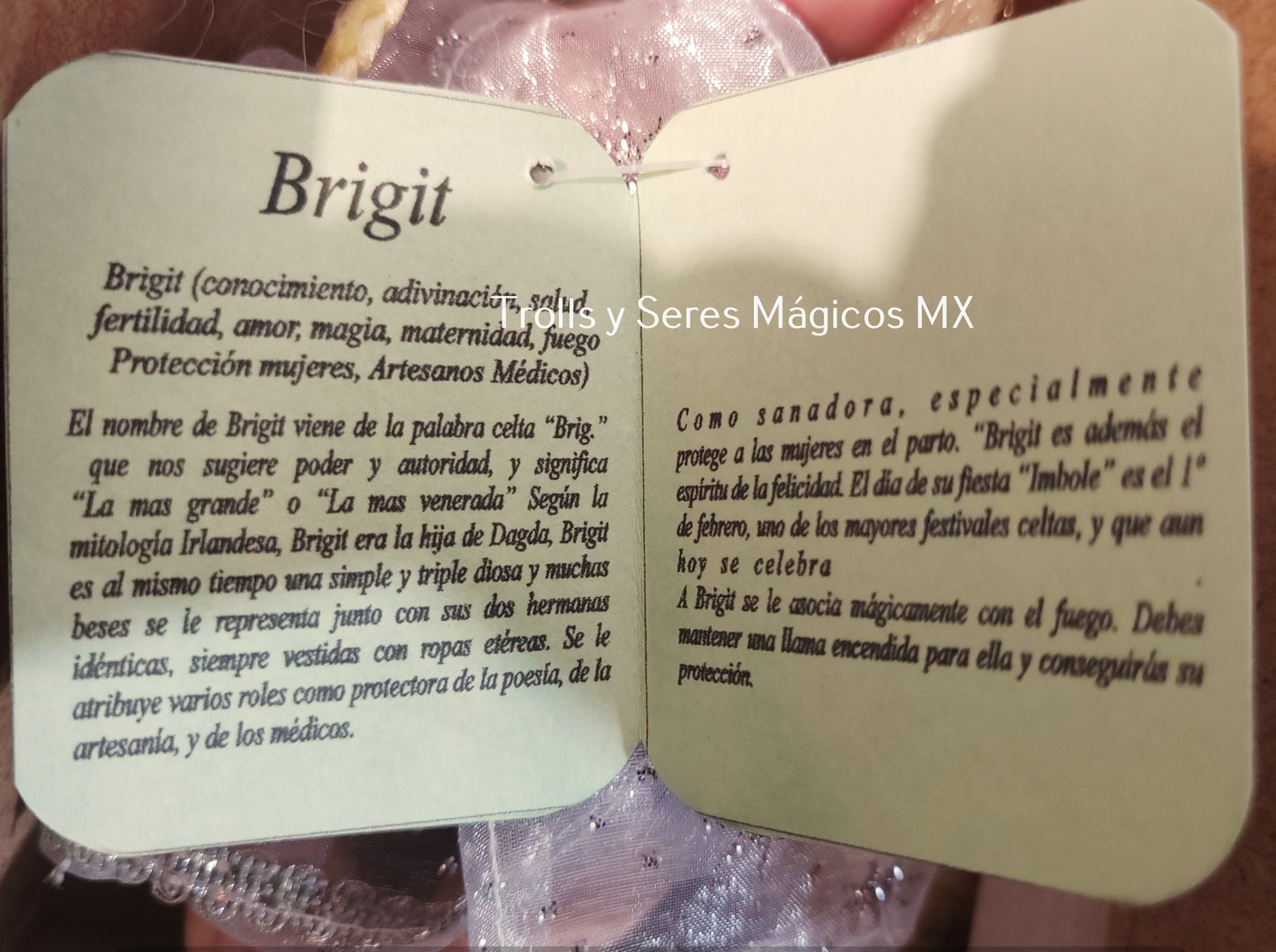 Elfo bebé Brigit(Conocimiento, Adivinación, Salud, Fertilidad, Amor)