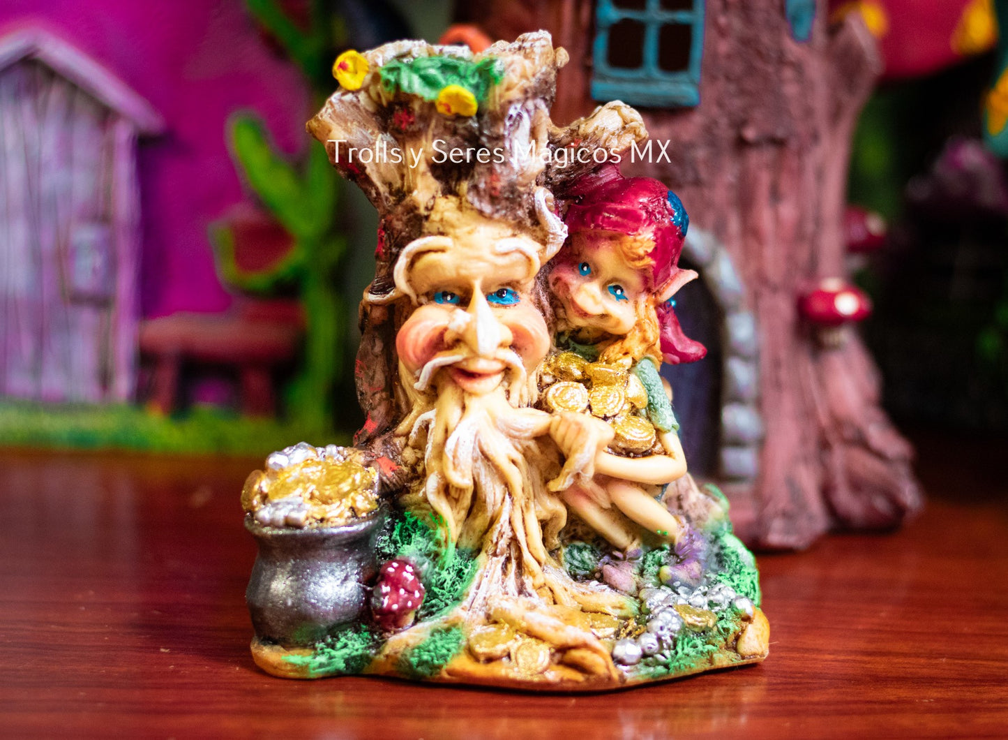 Duende Pixie En Tronco 13 cm